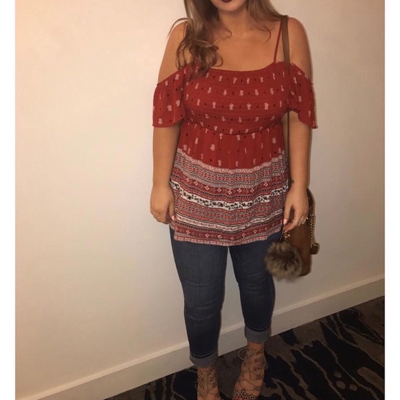 FOREVER 21 Off Shoulder Top - Picture 3 of 6